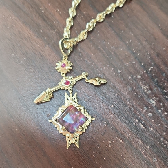 Kendra Scott Jewelry - Kendra Scott Gold and Pink Necklace with Elegant Pendant